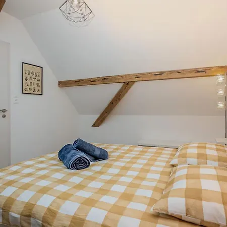 Beau Duplex F2 Neuf Sur Le Blanc Apartament Orbey